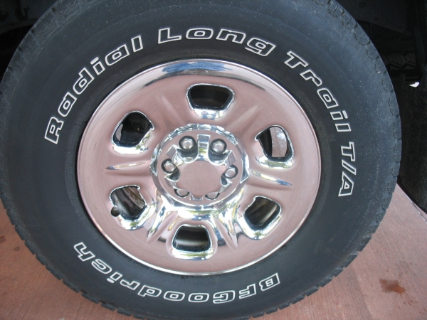 NISSAN FRONTIER 2010 image 1